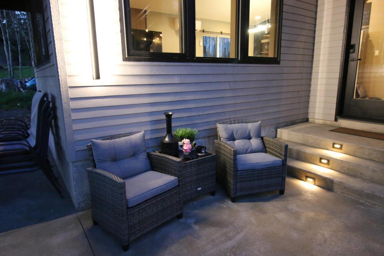 Luxe Lake Cabin Hot Tub Grill Firepit Ev Charger Onalaska Eksteriør bilde